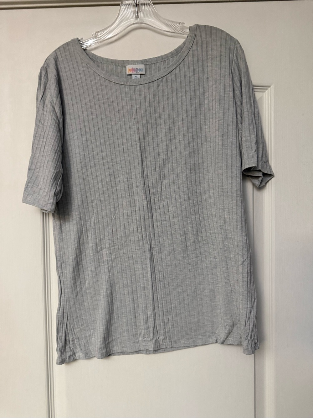LuLaRoe Light Gray Ribbed Crew Tee - XL